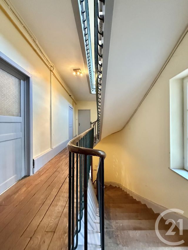 Appartement F3 &agrave; louer - 3 pi&egrave;ces - 87,20 m2 - Moulins - 03 - AUVERGNE