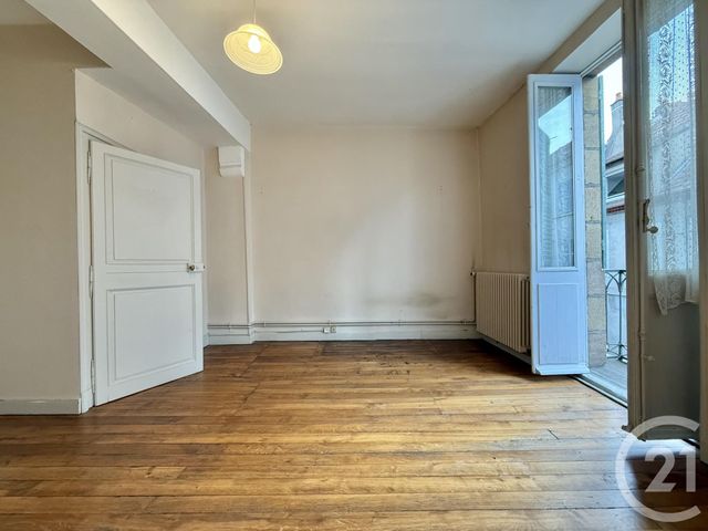 Appartement F3 &agrave; louer - 3 pi&egrave;ces - 87,20 m2 - Moulins - 03 - AUVERGNE