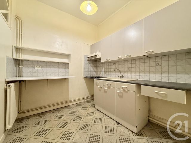 Appartement F3 &agrave; louer - 3 pi&egrave;ces - 87,20 m2 - Moulins - 03 - AUVERGNE