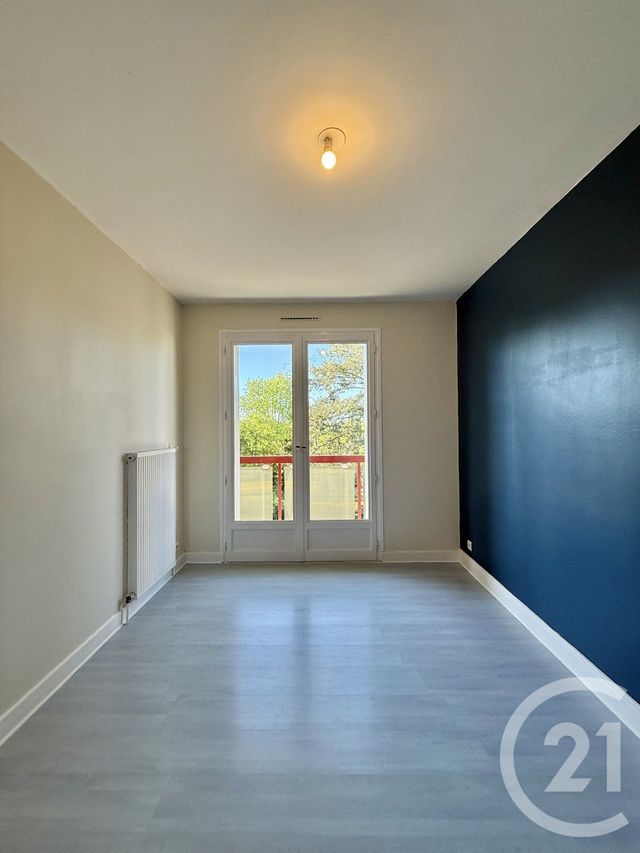Appartement F3 &agrave; louer - 3 pi&egrave;ces - 62,73 m2 - Yzeure - 03 - AUVERGNE