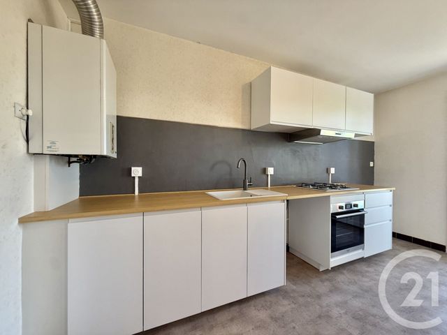 Appartement F3 &agrave; louer - 3 pi&egrave;ces - 62,73 m2 - Yzeure - 03 - AUVERGNE