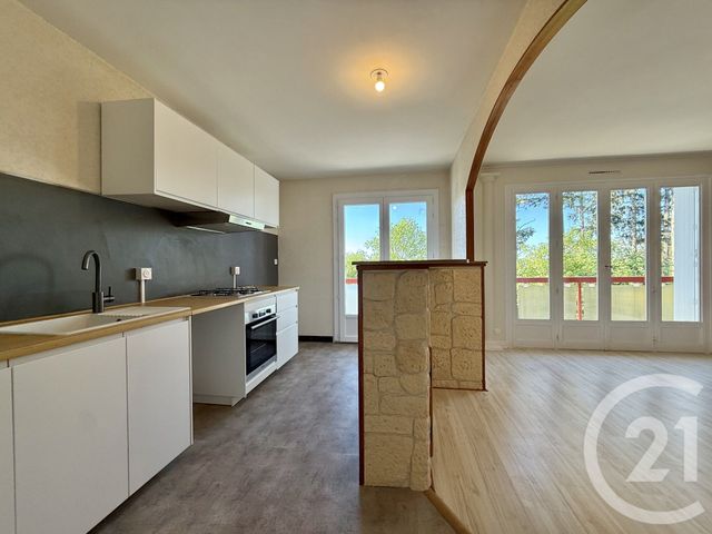Appartement F3 &agrave; louer - 3 pi&egrave;ces - 62,73 m2 - Yzeure - 03 - AUVERGNE