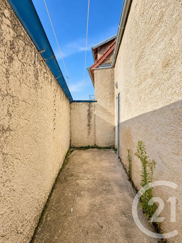 Maison &agrave; vendre - 2 pi&egrave;ces - 38 m2 - Moulins - 03 - AUVERGNE