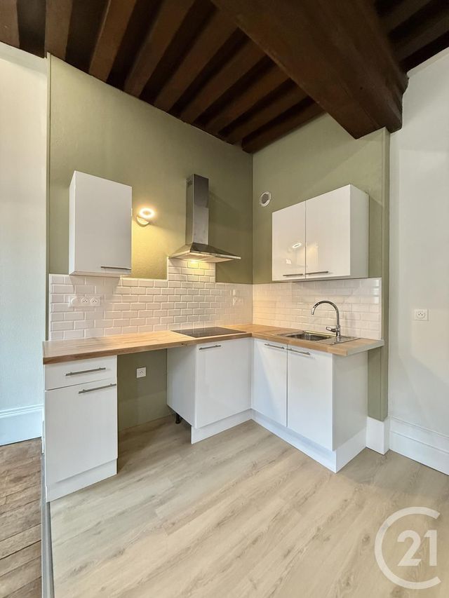 Appartement F1 &agrave; louer - 1 pi&egrave;ce - 44,57 m2 - Moulins - 03 - AUVERGNE