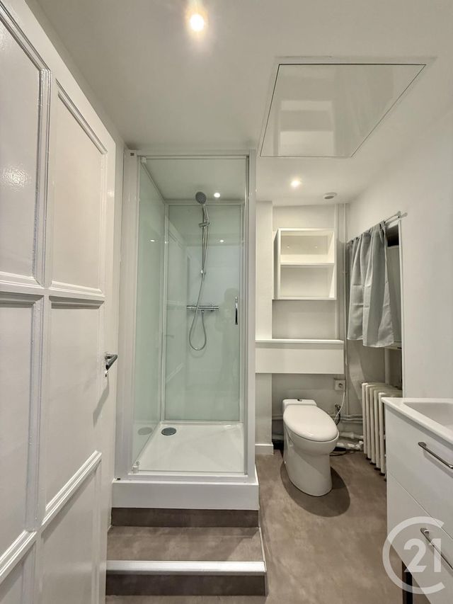 Appartement F1 &agrave; louer - 1 pi&egrave;ce - 44,57 m2 - Moulins - 03 - AUVERGNE