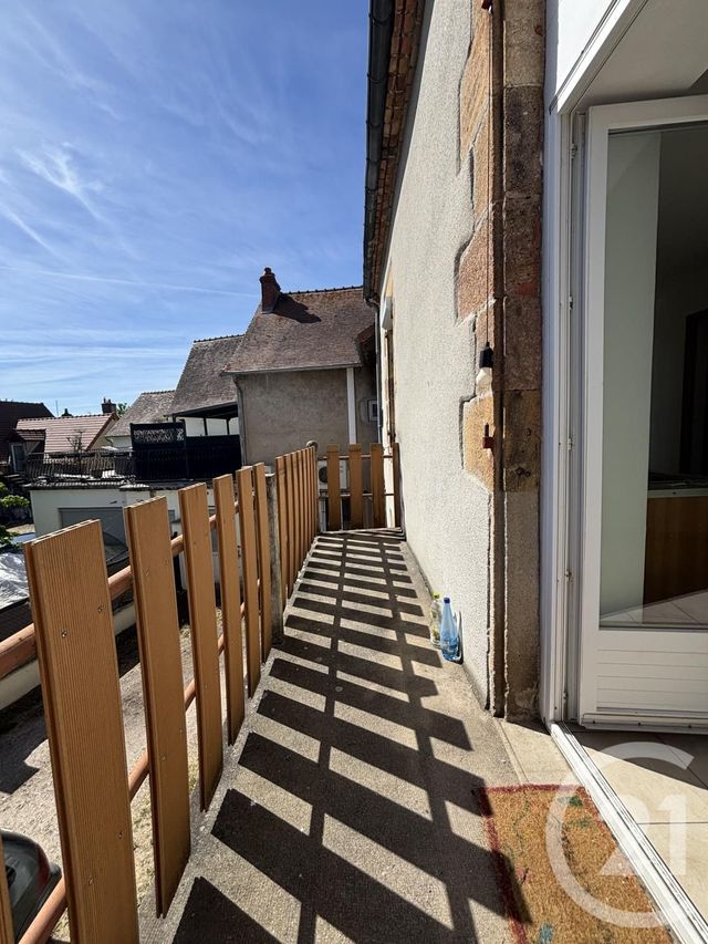 Appartement F2 &agrave; louer - 2 pi&egrave;ces - 45,09 m2 - Villeneuve Sur Allier - 03 - AUVERGNE