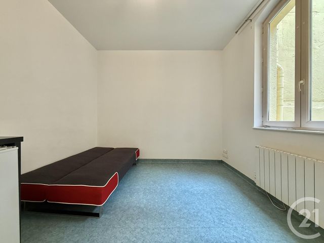Appartement Studio &agrave; louer - 1 pi&egrave;ce - 13,95 m2 - Moulins - 03 - AUVERGNE