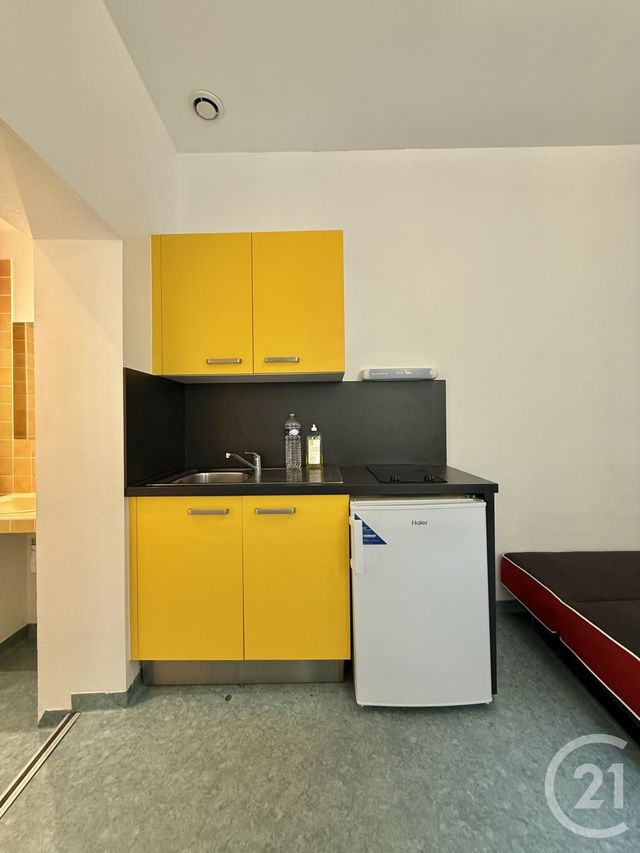 Appartement Studio &agrave; louer - 1 pi&egrave;ce - 13,95 m2 - Moulins - 03 - AUVERGNE