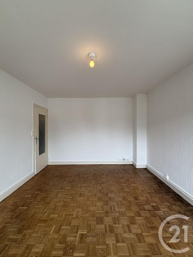 Maison &agrave; louer - 4 pi&egrave;ces - 59,59 m2 - Avermes - 03 - AUVERGNE