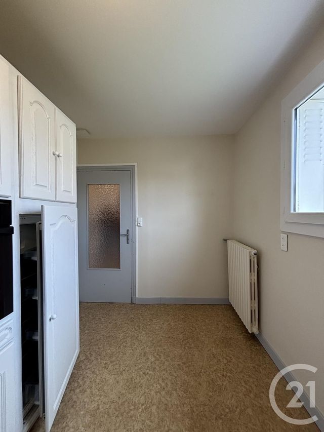 Maison &agrave; louer - 4 pi&egrave;ces - 59,59 m2 - Avermes - 03 - AUVERGNE