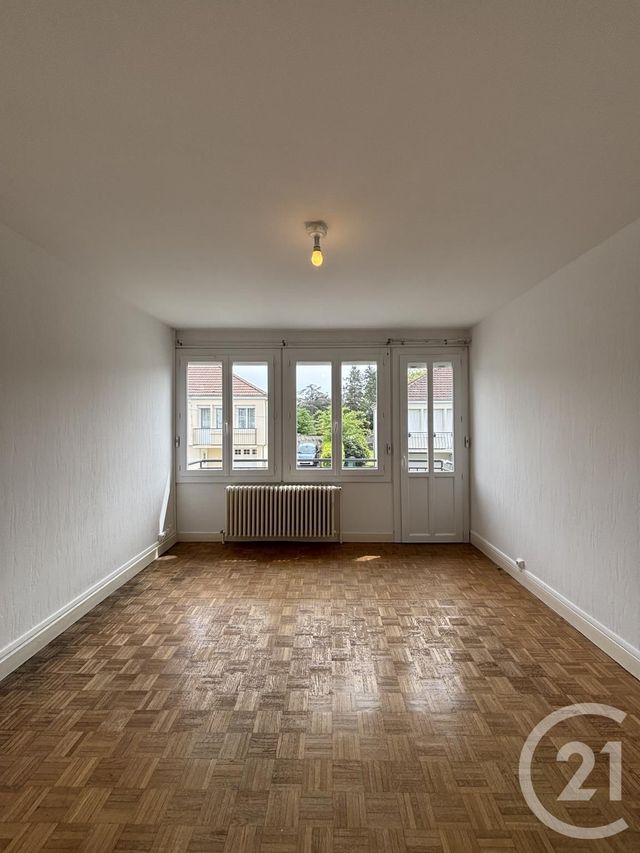 Maison &agrave; louer - 4 pi&egrave;ces - 59,59 m2 - Avermes - 03 - AUVERGNE