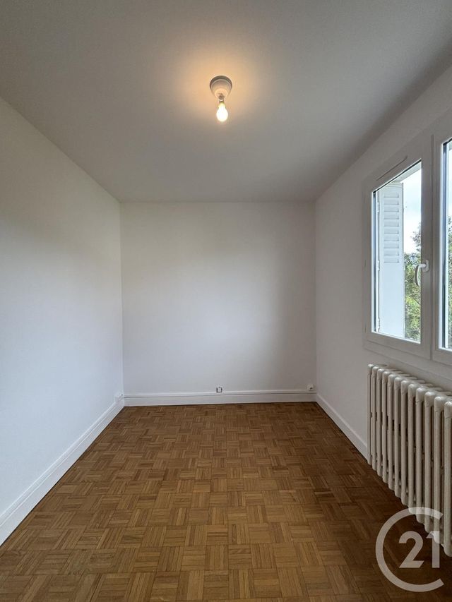 Maison &agrave; louer - 4 pi&egrave;ces - 59,59 m2 - Avermes - 03 - AUVERGNE