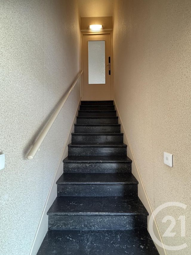 Maison &agrave; louer - 4 pi&egrave;ces - 59,59 m2 - Avermes - 03 - AUVERGNE