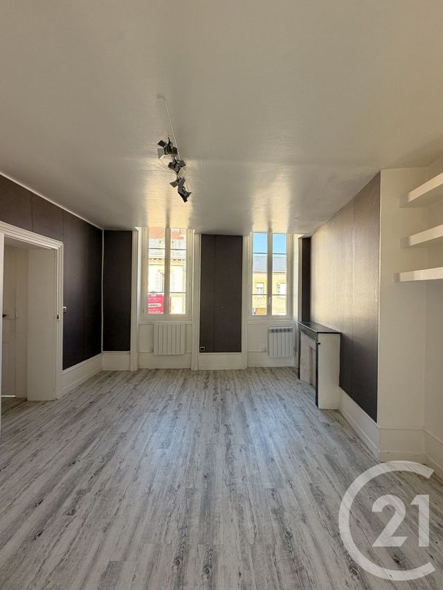 Appartement F2 &agrave; vendre - 2 pi&egrave;ces - 54 m2 - Moulins - 03 - AUVERGNE