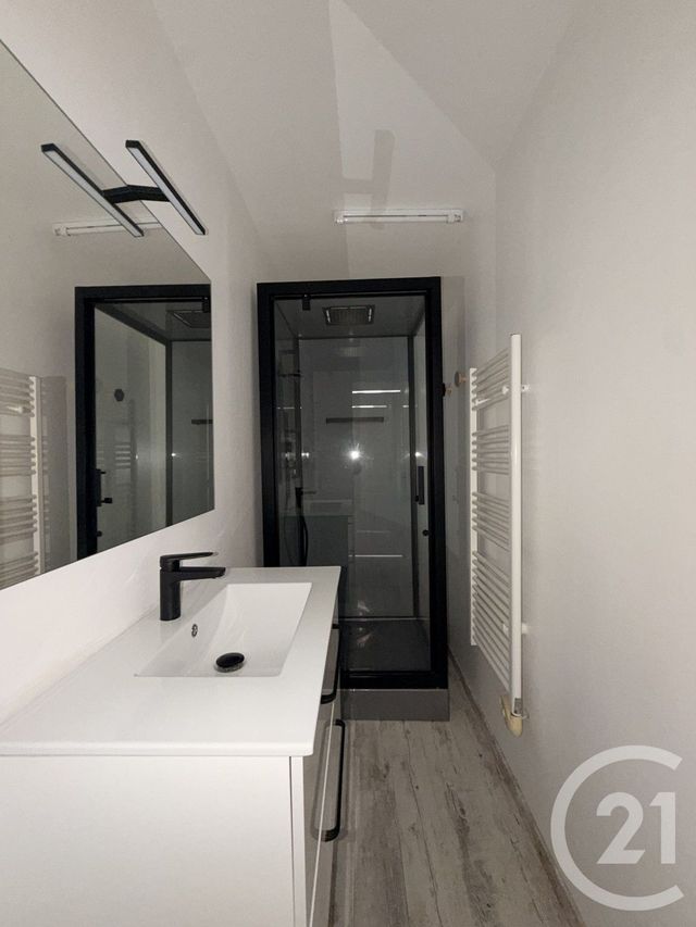 Appartement F2 &agrave; vendre - 2 pi&egrave;ces - 54 m2 - Moulins - 03 - AUVERGNE