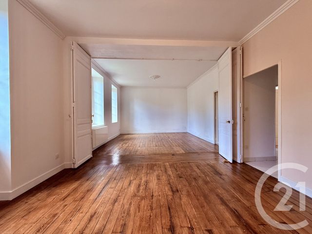 Appartement F3 &agrave; louer - 3 pi&egrave;ces - 97,70 m2 - Moulins - 03 - AUVERGNE