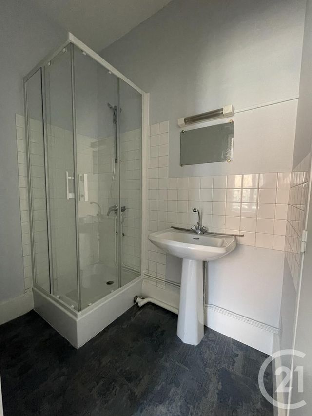 Appartement F2 &agrave; louer - 2 pi&egrave;ces - 44,51 m2 - Moulins - 03 - AUVERGNE