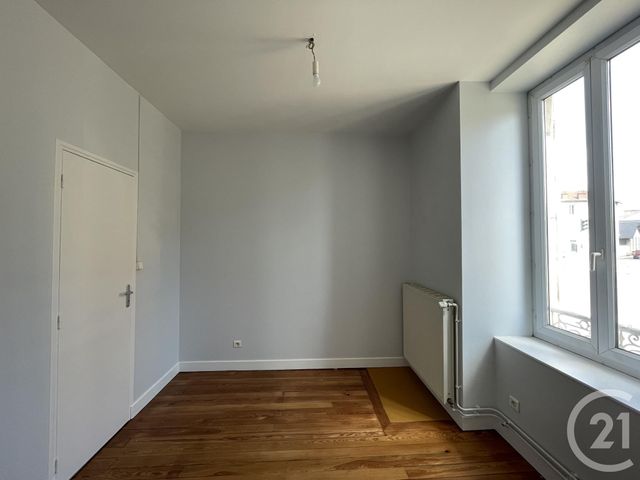 Appartement F2 &agrave; louer - 2 pi&egrave;ces - 44,51 m2 - Moulins - 03 - AUVERGNE