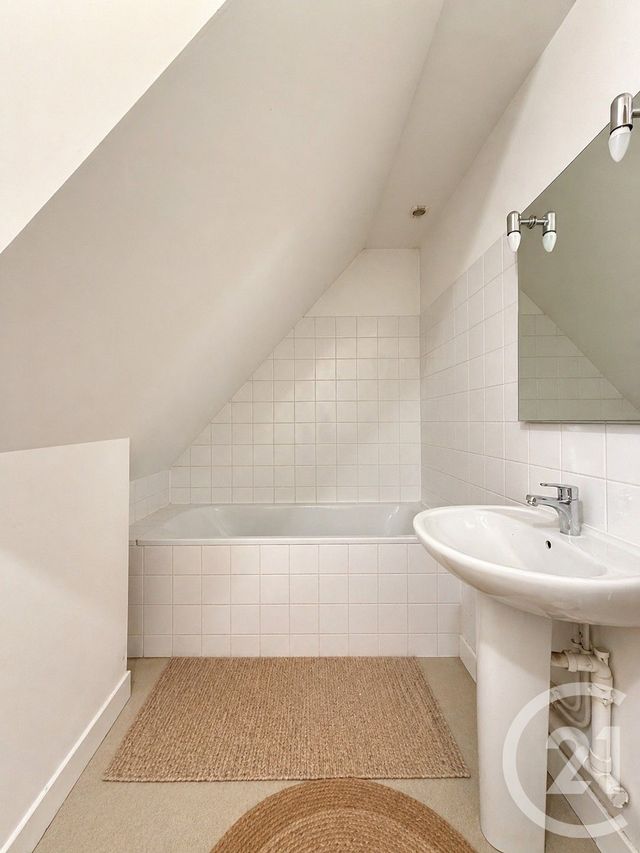 Appartement T3 &agrave; vendre - 3 pi&egrave;ces - 51,70 m2 - Moulins - 03 - AUVERGNE