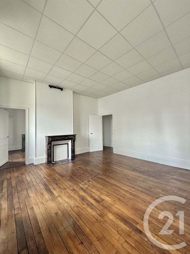Appartement F3 &agrave; louer - 3 pi&egrave;ces - 78 m2 - Moulins - 03 - AUVERGNE