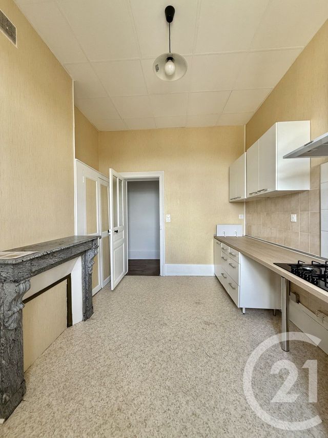 Appartement F3 &agrave; louer - 3 pi&egrave;ces - 78 m2 - Moulins - 03 - AUVERGNE
