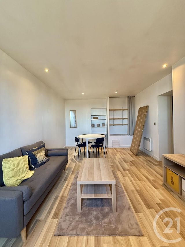 Appartement F2 &agrave; louer - 2 pi&egrave;ces - 40,59 m2 - Moulins - 03 - AUVERGNE