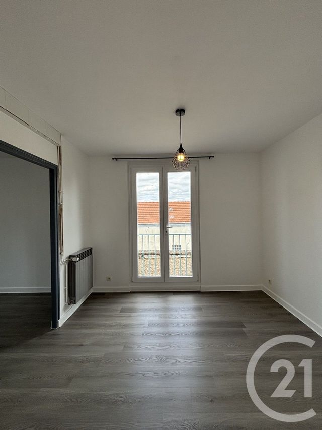 Appartement F3 &agrave; louer - 3 pi&egrave;ces - 62,36 m2 - Moulins - 03 - AUVERGNE