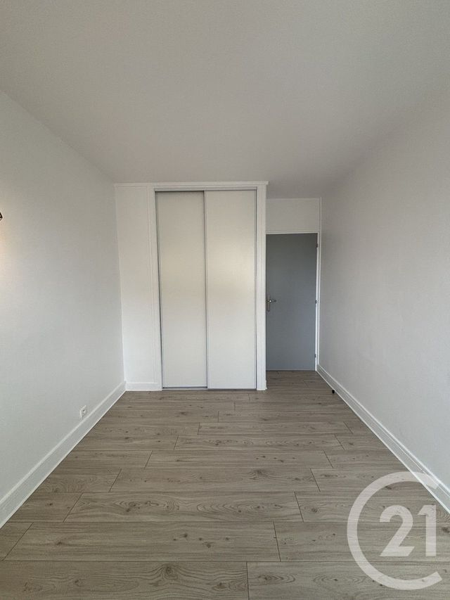 Appartement F3 &agrave; louer - 3 pi&egrave;ces - 62,36 m2 - Moulins - 03 - AUVERGNE