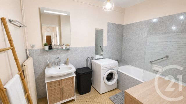 Appartement F3 &agrave; vendre - 4 pi&egrave;ces - 90,29 m2 - Moulins - 03 - AUVERGNE