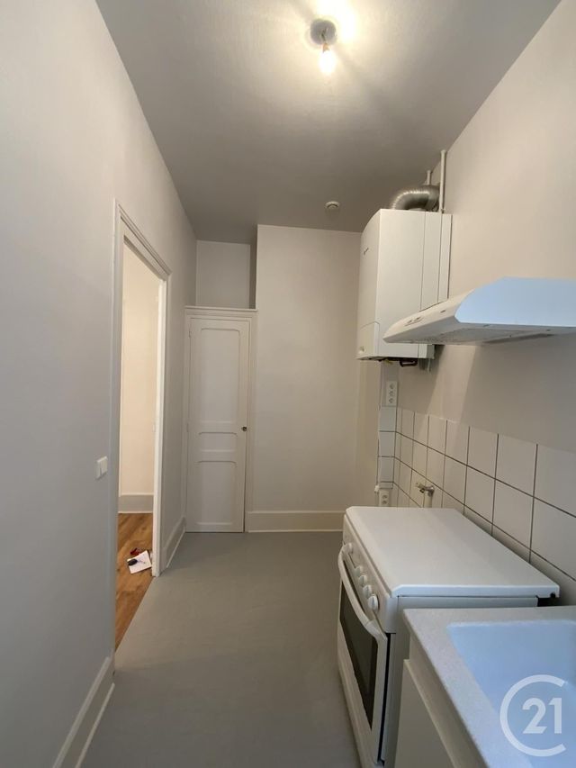 Appartement F2 &agrave; louer - 2 pi&egrave;ces - 56 m2 - Moulins - 03 - AUVERGNE