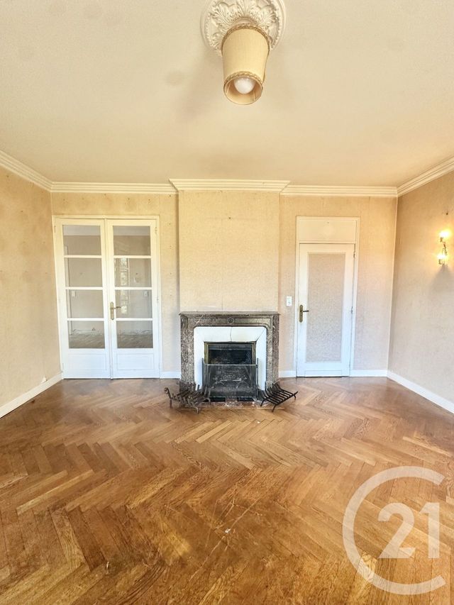 Maison &agrave; vendre - 8 pi&egrave;ces - 326 m2 - Yzeure - 03 - AUVERGNE