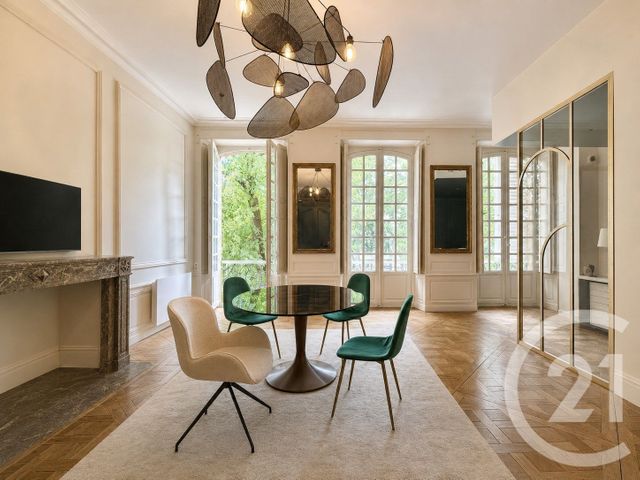Appartement F4 &agrave; louer - 4 pi&egrave;ces - 97,82 m2 - Moulins - 03 - AUVERGNE