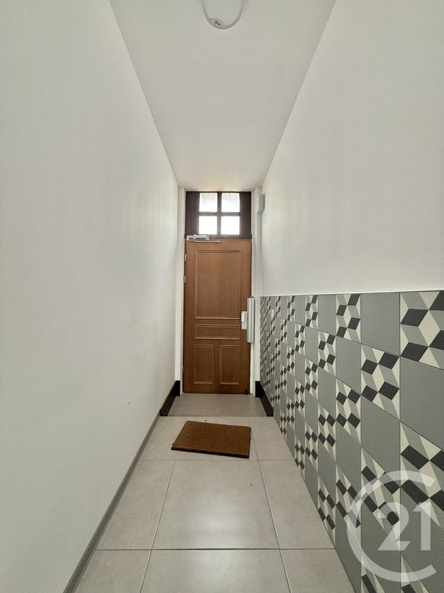 Appartement F1 &agrave; louer - 1 pi&egrave;ce - 16,50 m2 - Yzeure - 03 - AUVERGNE
