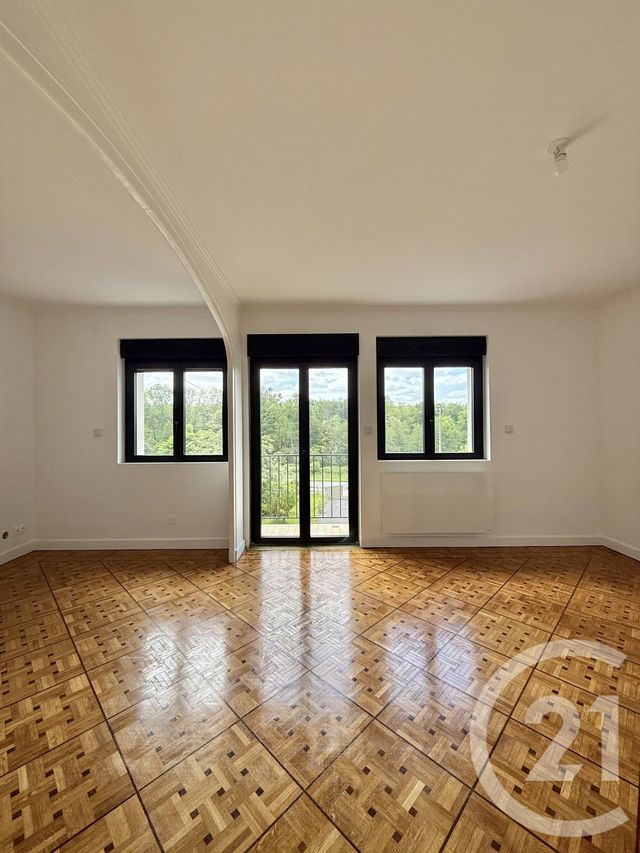 Maison &agrave; louer - 3 pi&egrave;ces - 72,80 m2 - Coulandon - 03 - AUVERGNE