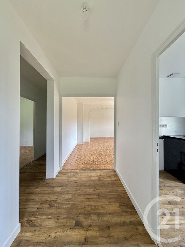 Maison &agrave; louer - 3 pi&egrave;ces - 72,80 m2 - Coulandon - 03 - AUVERGNE