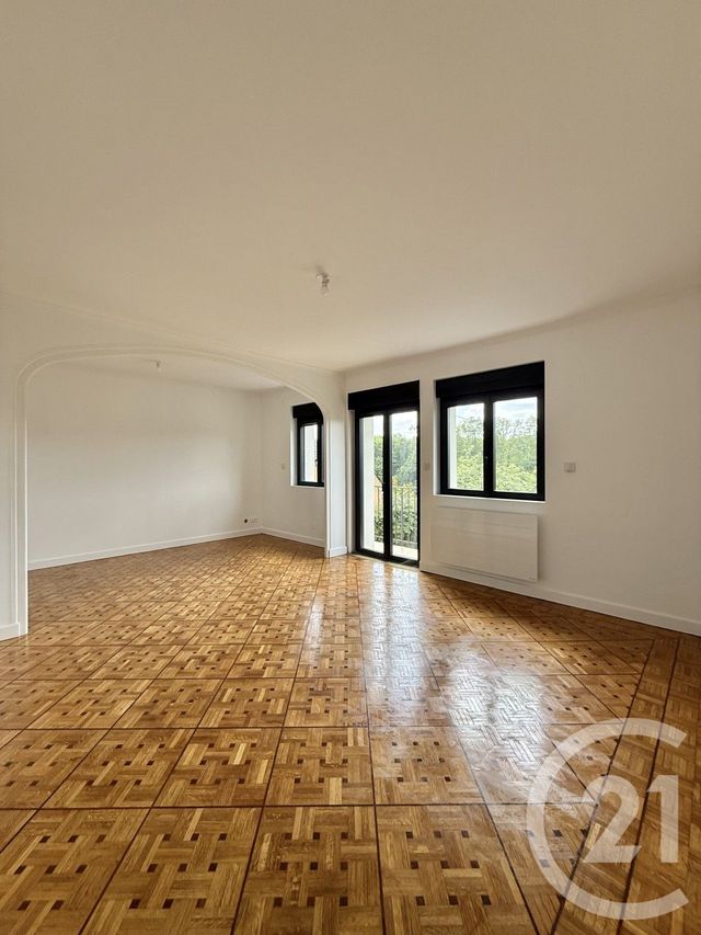 Maison &agrave; louer - 3 pi&egrave;ces - 72,80 m2 - Coulandon - 03 - AUVERGNE