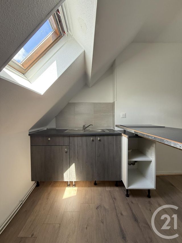 Appartement Studio &agrave; louer - 1 pi&egrave;ce - 18,50 m2 - Moulins - 03 - AUVERGNE