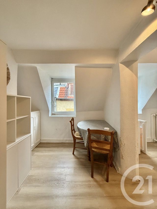 Appartement F1 &agrave; louer - 1 pi&egrave;ce - 16,65 m2 - Moulins - 03 - AUVERGNE