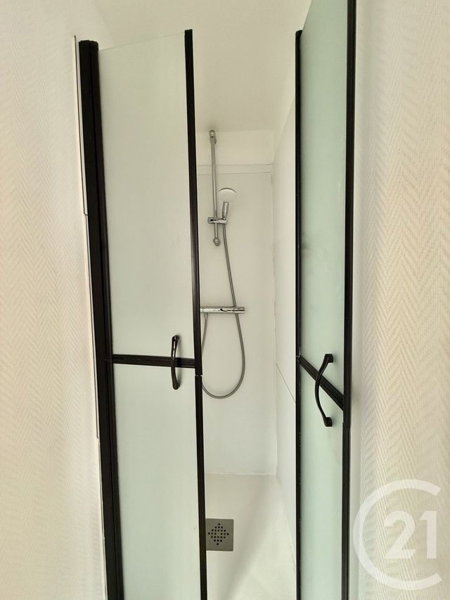 Appartement F1 &agrave; louer - 1 pi&egrave;ce - 16,65 m2 - Moulins - 03 - AUVERGNE