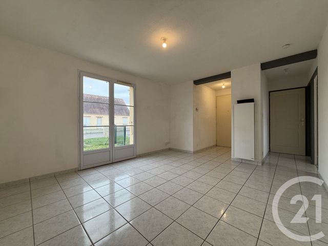 Appartement F2 &agrave; louer - 2 pi&egrave;ces - 39,20 m2 - Souvigny - 03 - AUVERGNE