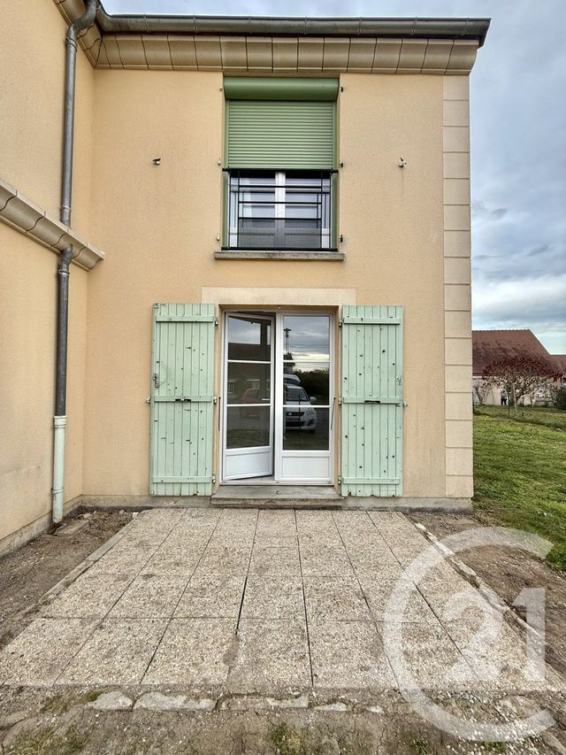 Appartement F2 &agrave; louer - 2 pi&egrave;ces - 39,20 m2 - Souvigny - 03 - AUVERGNE