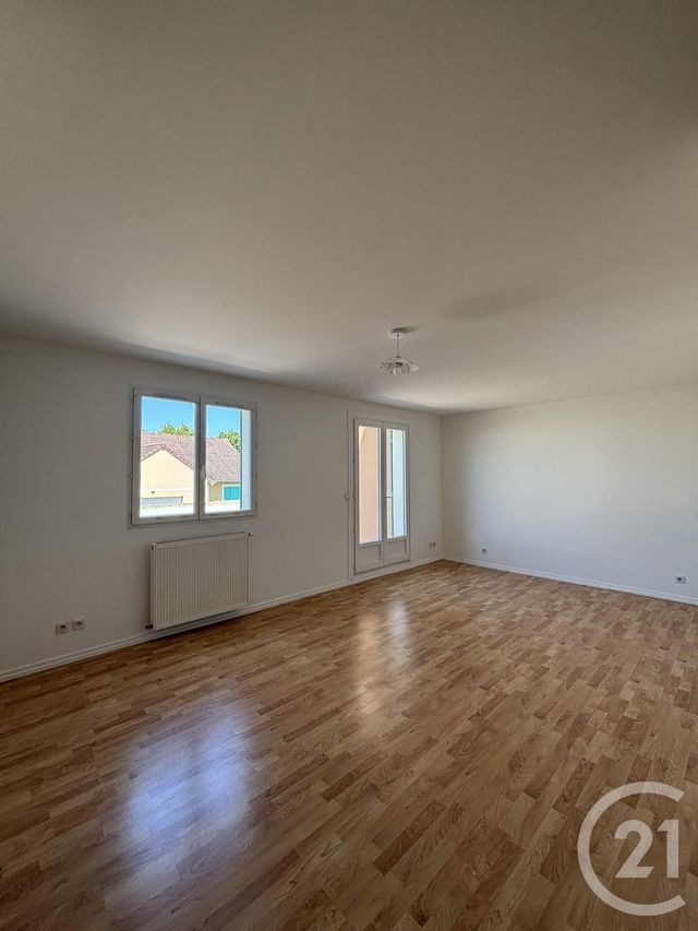 Appartement F2 &agrave; louer - 2 pi&egrave;ces - 57,49 m2 - Yzeure - 03 - AUVERGNE
