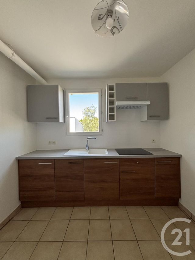 appartement - YZEURE - 03