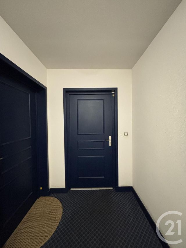 Appartement F2 &agrave; louer - 2 pi&egrave;ces - 57,49 m2 - Yzeure - 03 - AUVERGNE