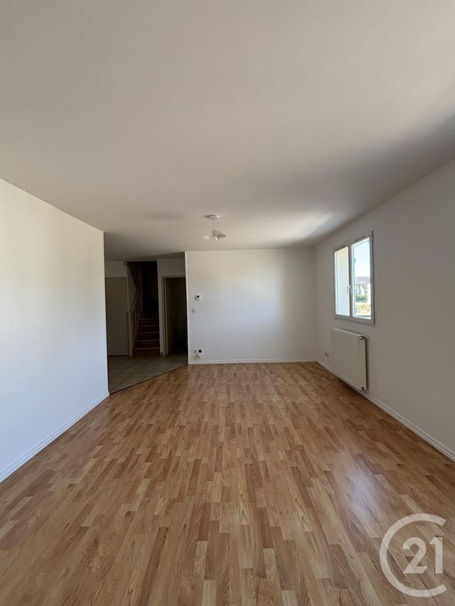 Appartement F2 &agrave; louer - 2 pi&egrave;ces - 57,49 m2 - Yzeure - 03 - AUVERGNE