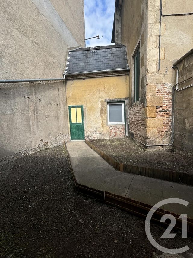 Appartement F3 &agrave; louer - 3 pi&egrave;ces - 113,71 m2 - Moulins - 03 - AUVERGNE