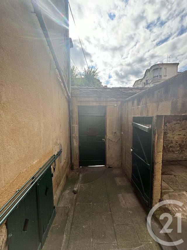 Appartement F3 &agrave; louer - 3 pi&egrave;ces - 113,71 m2 - Moulins - 03 - AUVERGNE