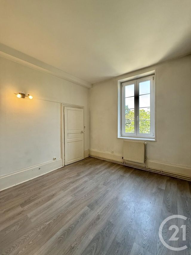 Appartement F3 &agrave; louer - 3 pi&egrave;ces - 71,78 m2 - Moulins - 03 - AUVERGNE