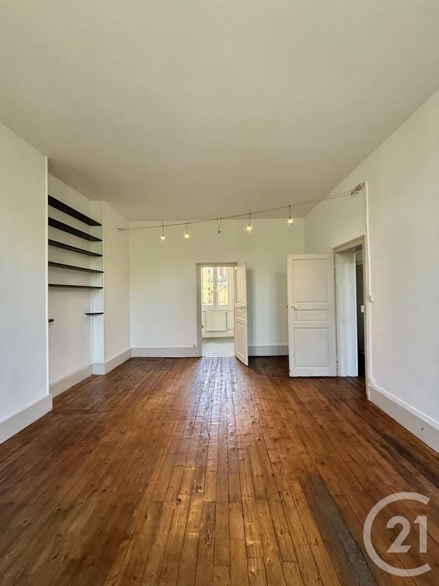 Appartement F3 &agrave; louer - 3 pi&egrave;ces - 71,78 m2 - Moulins - 03 - AUVERGNE