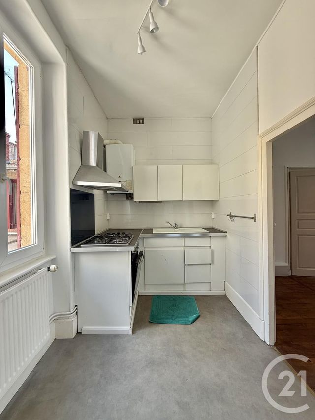 Appartement F3 &agrave; louer - 3 pi&egrave;ces - 71,78 m2 - Moulins - 03 - AUVERGNE